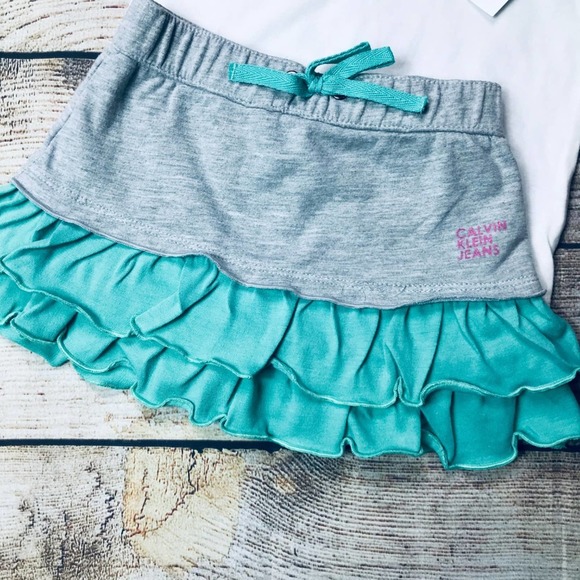 Calvin Klein 24M Skirt+Old Navy Tank+Bow - Picture 4 of 5